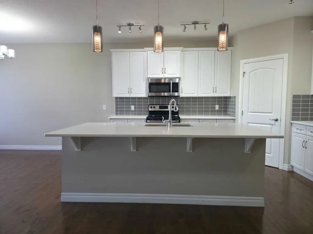 16 Nolancrest Green NW