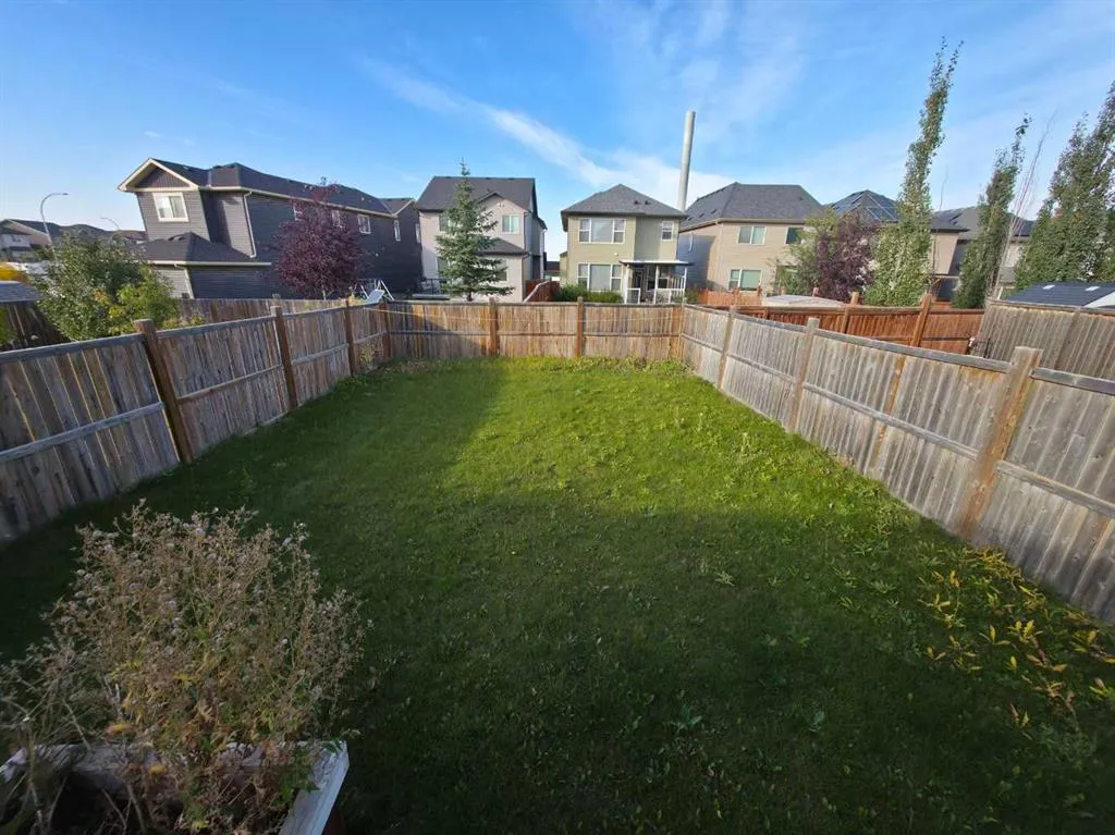 16 Nolancrest Green NW