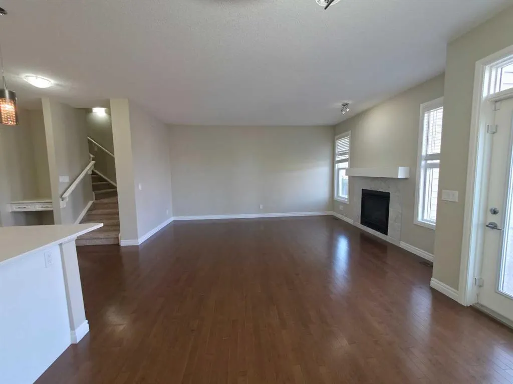 16 Nolancrest Green NW
