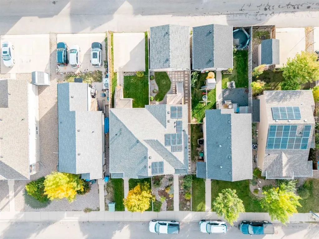 113 Mt Sundance Crescent W