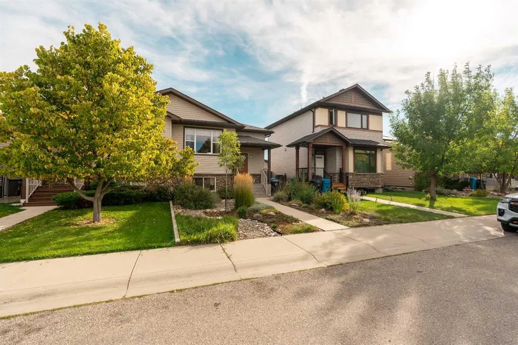 113 Mt Sundance Crescent W