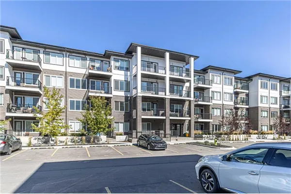 6 MERGANSER Drive W