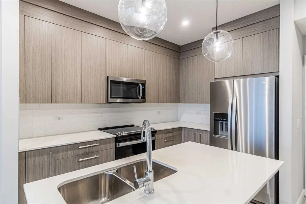 6 MERGANSER Drive W #4109