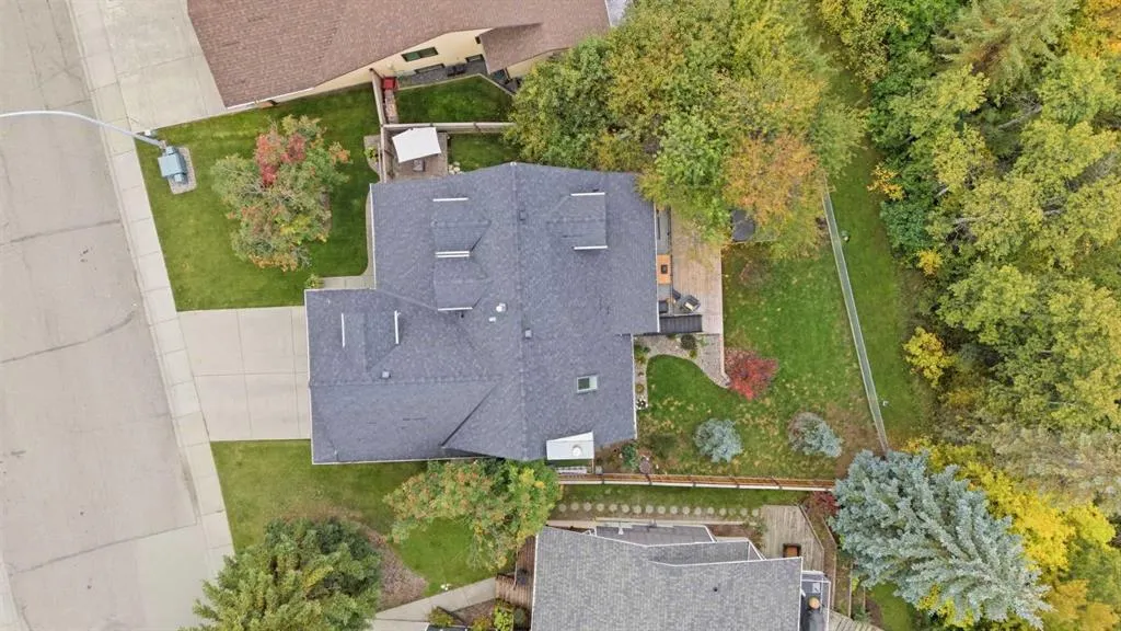 14 Riverside Place