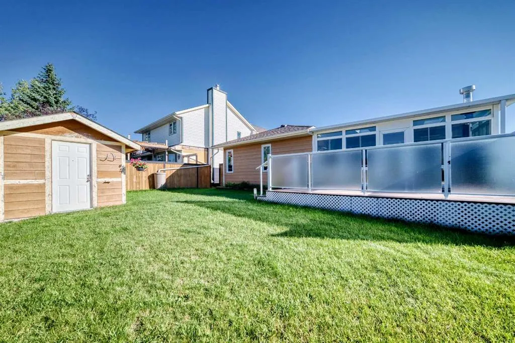 200 Downey Place