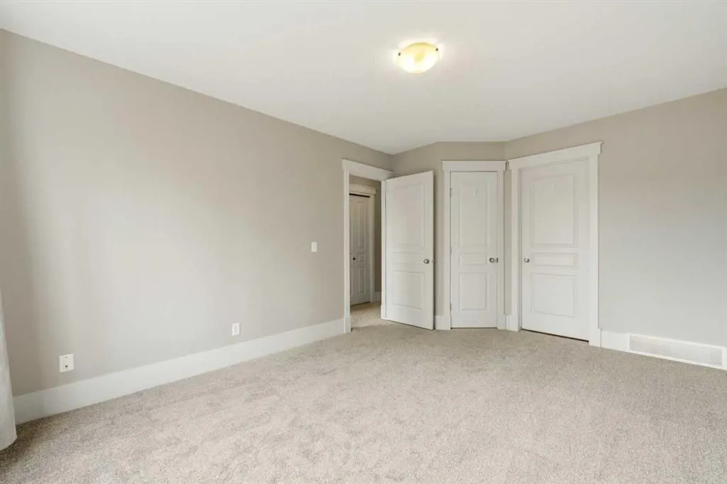 16 Cougartown Place SW