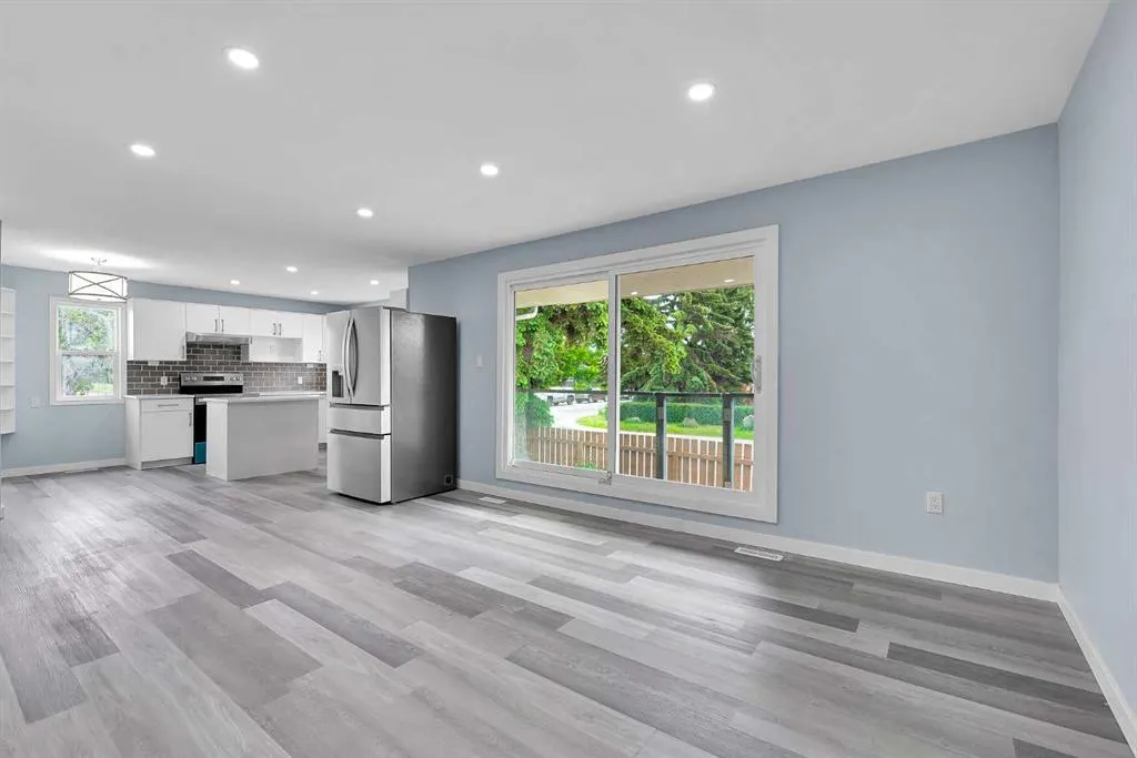 3820 14 Avenue SE