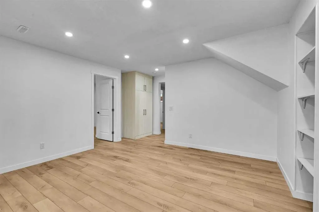 3820 14 Avenue SE