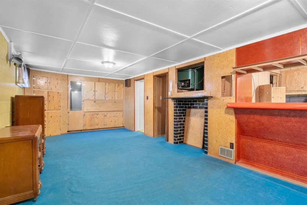 332 Third Street W