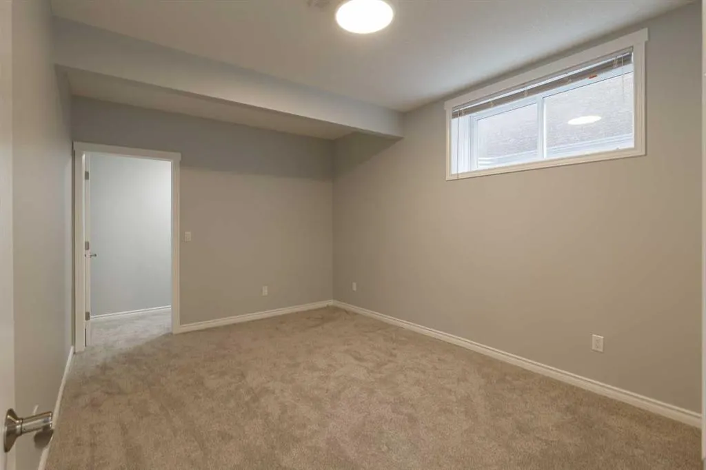 97 Aspenshire Drive SW