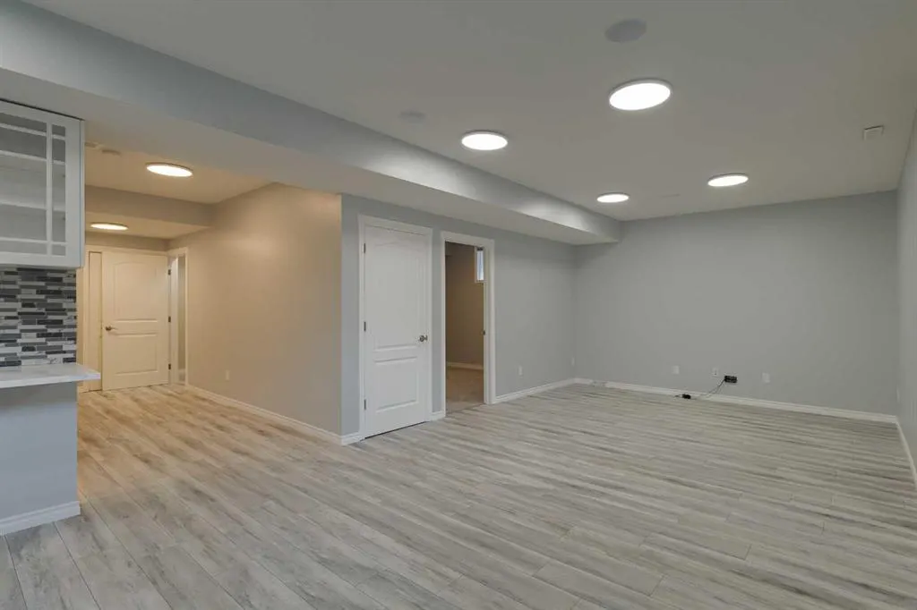 97 Aspenshire Drive SW