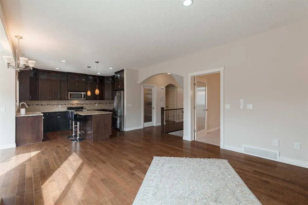 97 Aspenshire Drive SW