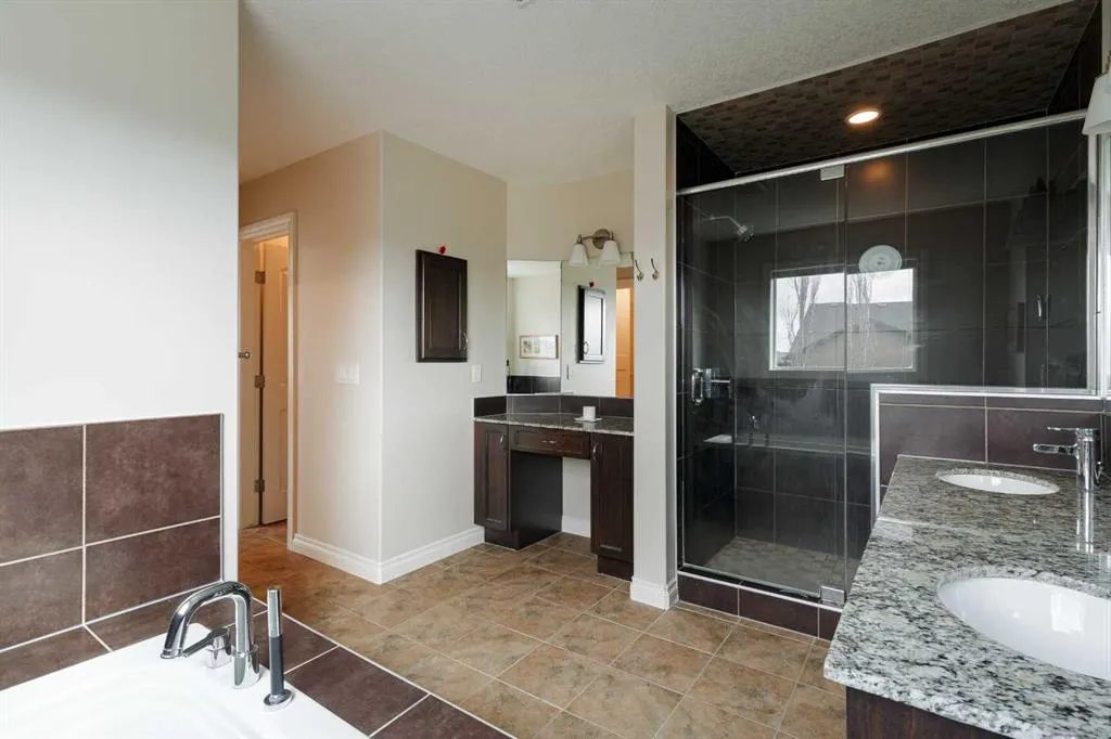 97 Aspenshire Drive SW