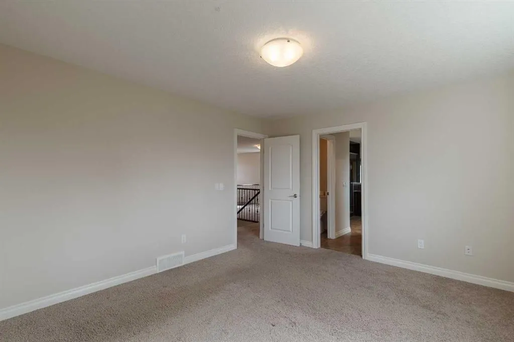 97 Aspenshire Drive SW