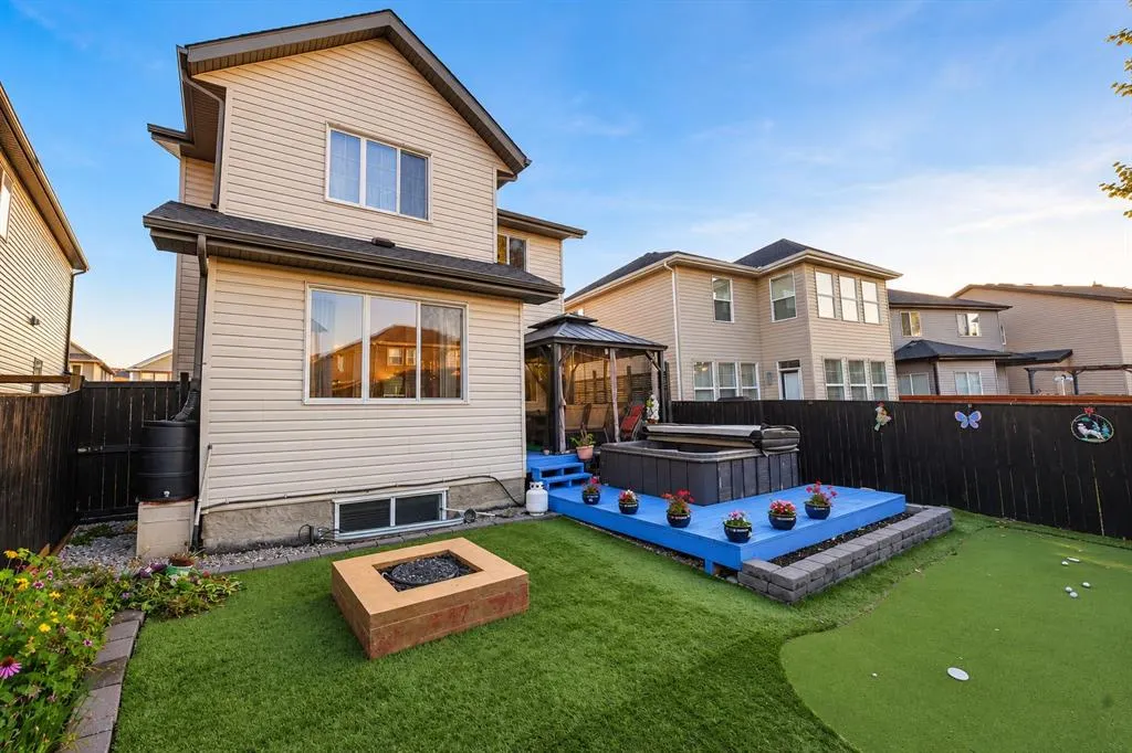 58 Copperleaf Terrace SE