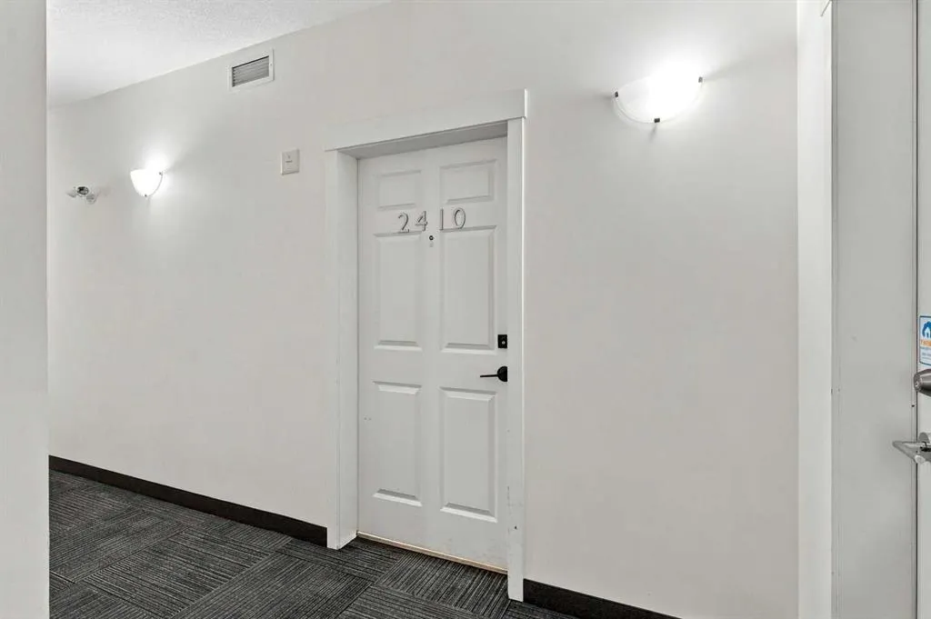 99 Copperstone Park SE #2410