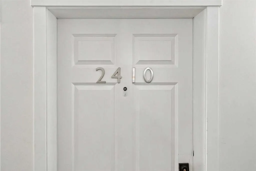 99 Copperstone Park SE #2410
