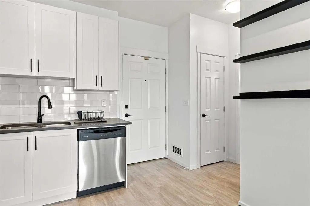 99 Copperstone Park SE #2410