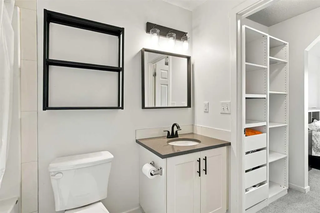 99 Copperstone Park SE #2410