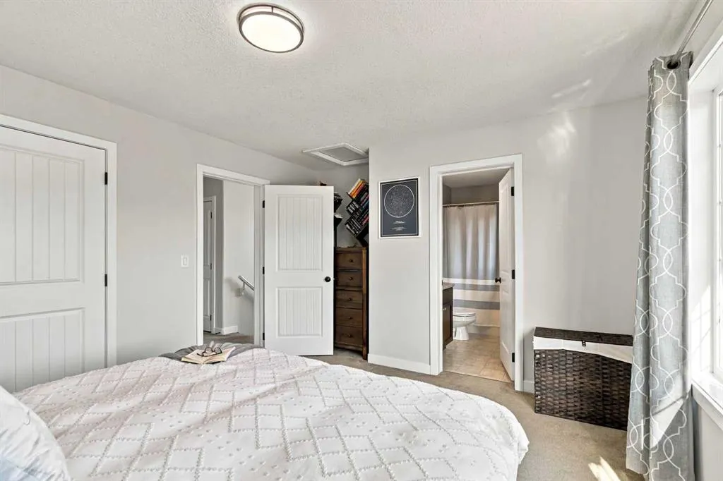 253 Grosbeak Way