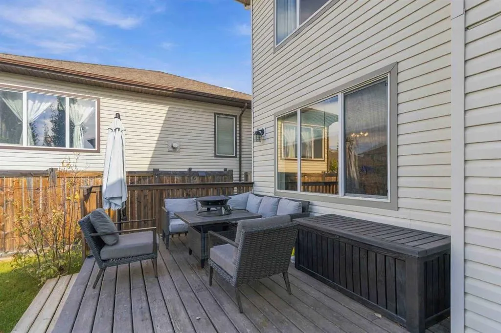253 Grosbeak Way