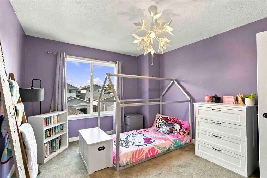 253 Grosbeak Way
