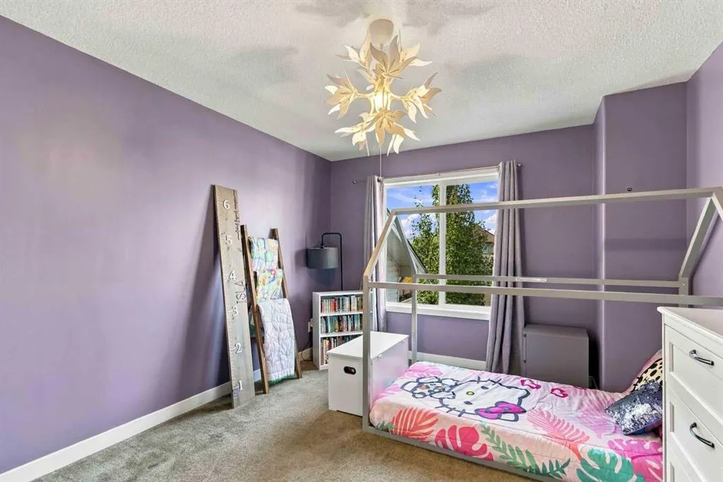 253 Grosbeak Way