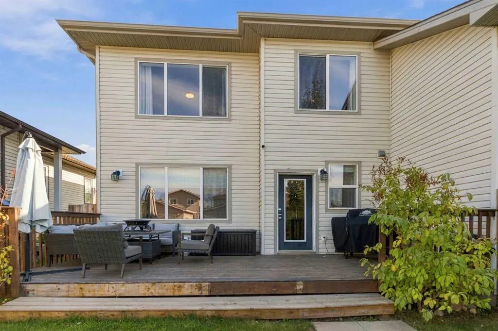 253 Grosbeak Way