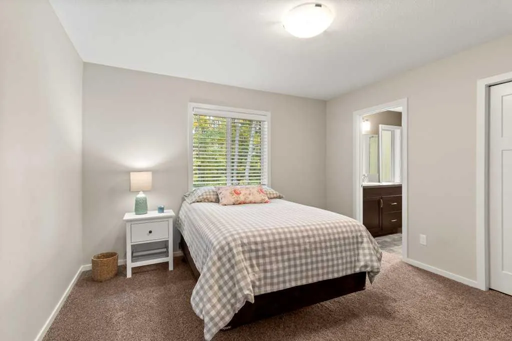5301 Windward Place #9
