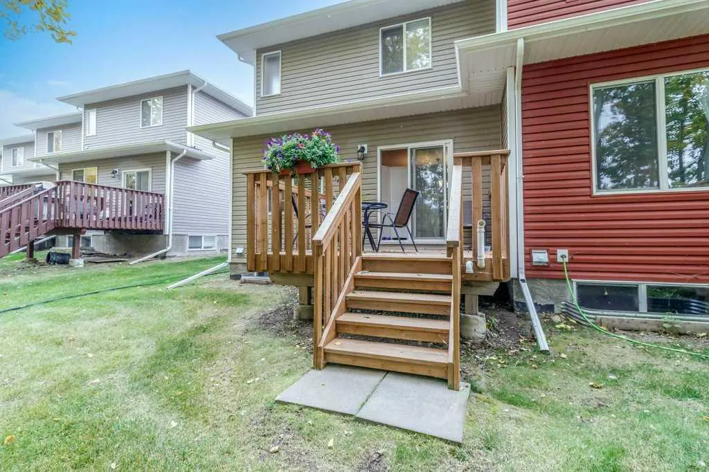 5301 Windward Place #9