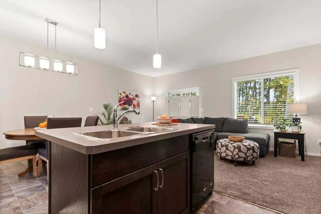 5301 Windward Place #9
