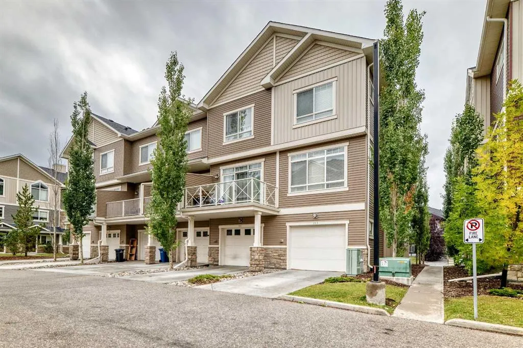 97 Skyview Ranch Manor NE