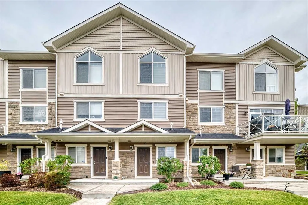 97 Skyview Ranch Manor NE