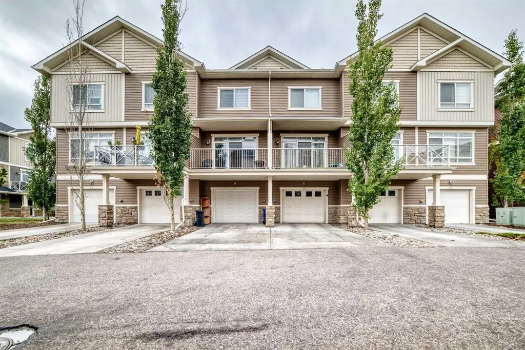 97 Skyview Ranch Manor NE