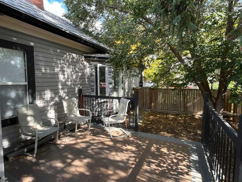 240 20 Street N