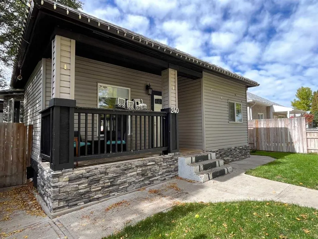 240 20 Street N
