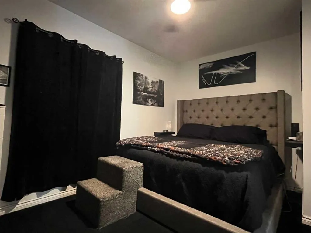 240 20 Street N