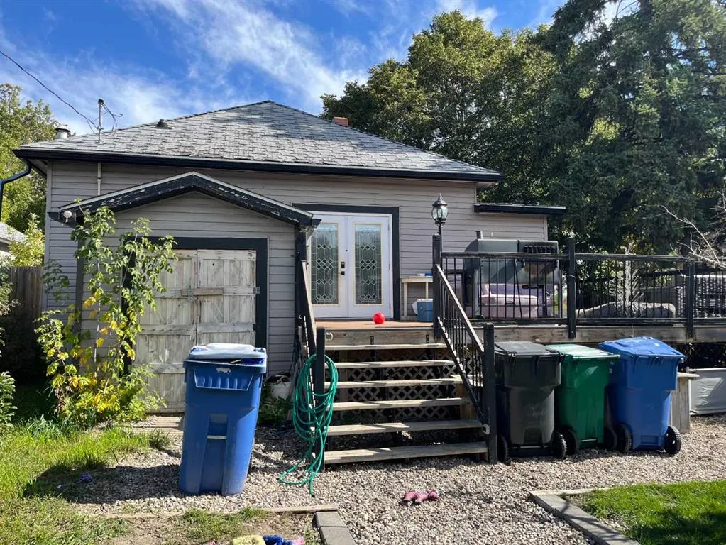 240 20 Street N