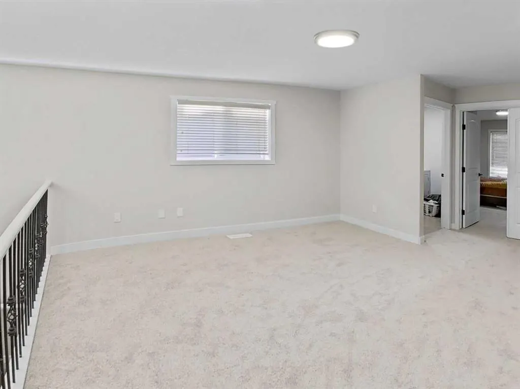 360 Saddlemont Boulevard NE