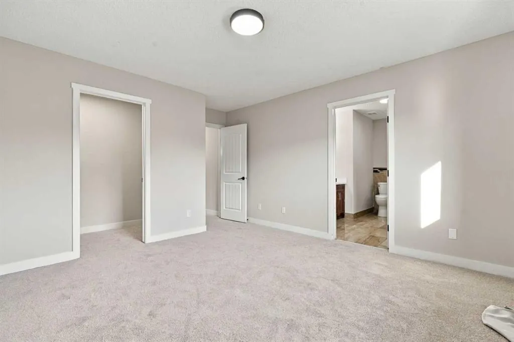 360 Saddlemont Boulevard NE