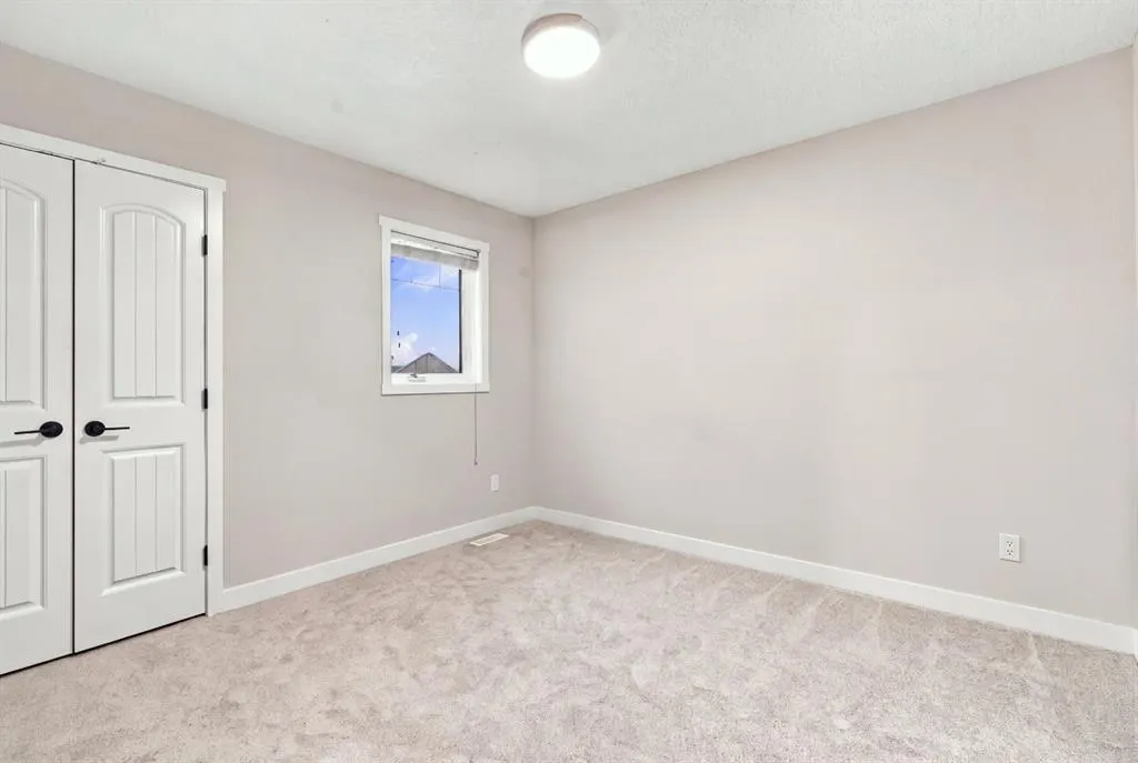 360 Saddlemont Boulevard NE