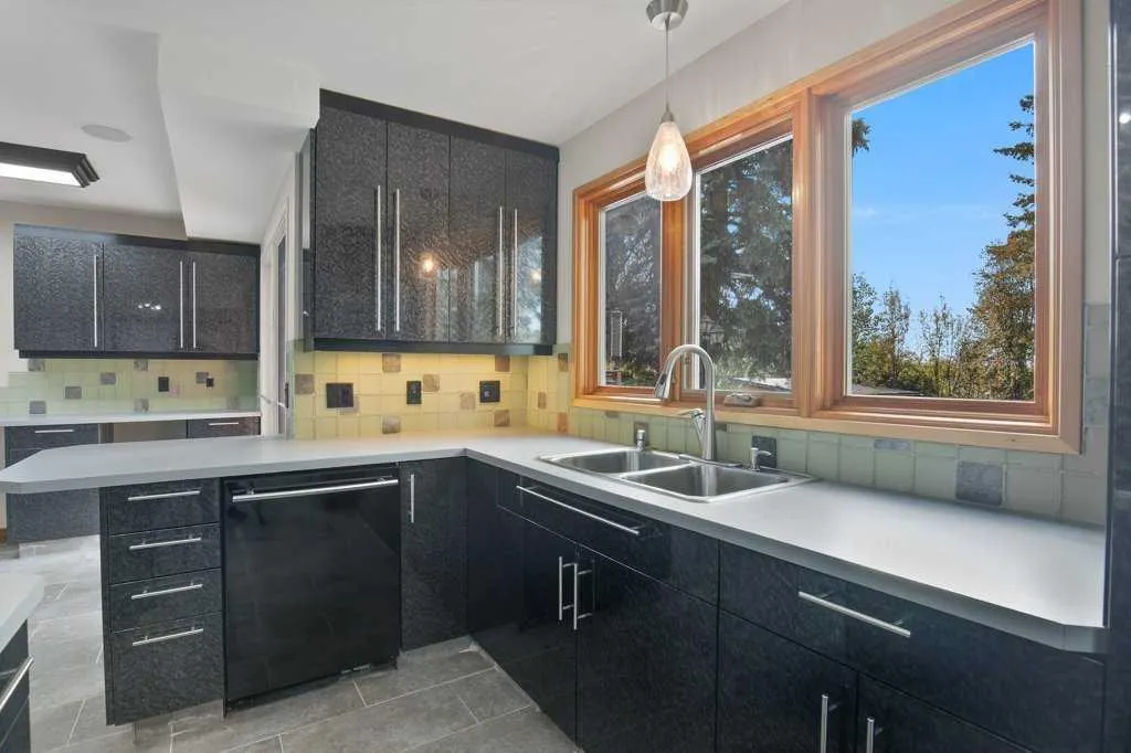 130 Westview Drive