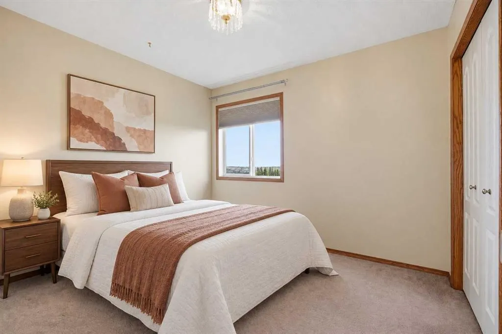 276 Kincora Heights NW