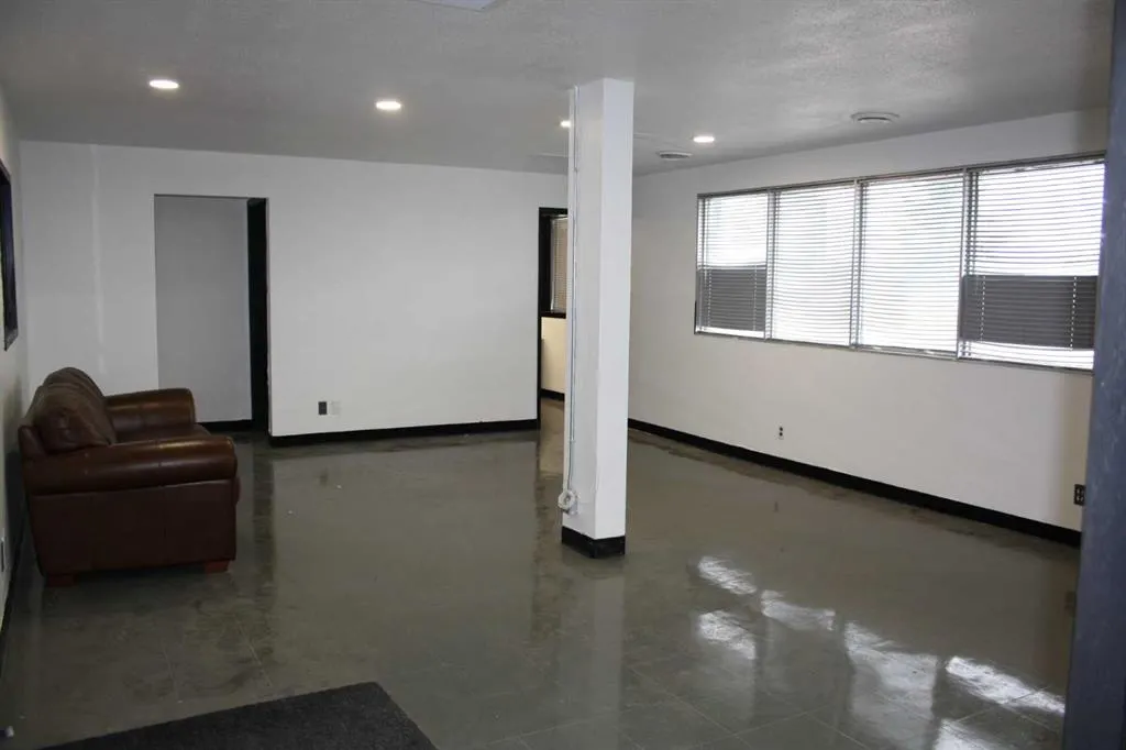 104 East Lake Boulevard NE #200