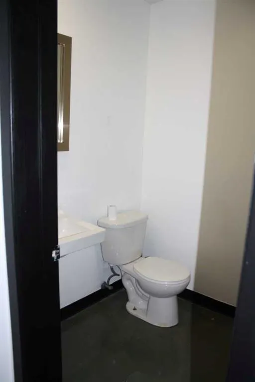 104 East Lake Boulevard NE #200