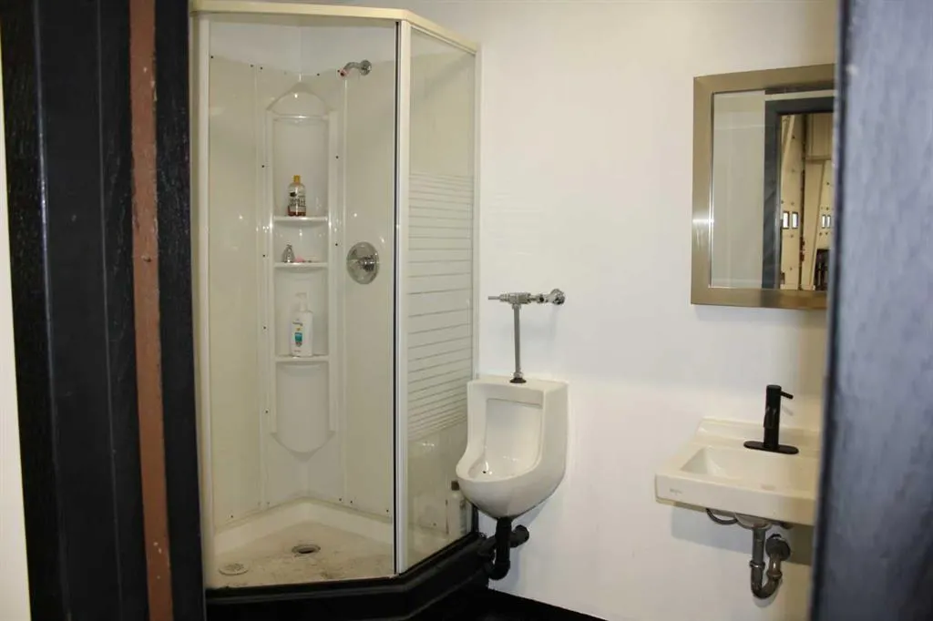 104 East Lake Boulevard NE #200