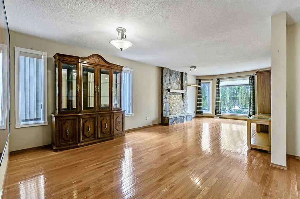 25 Downey Road