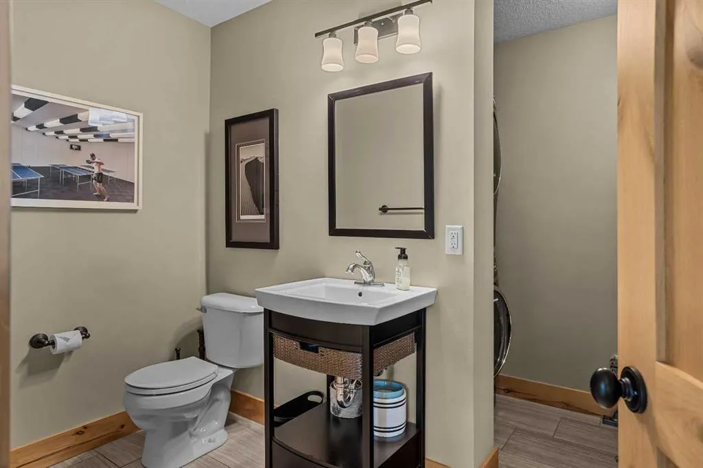 102 Stewart Creek Rise #101