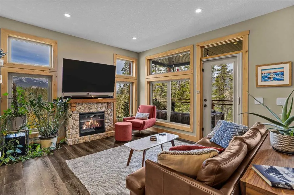 102 Stewart Creek Rise #101