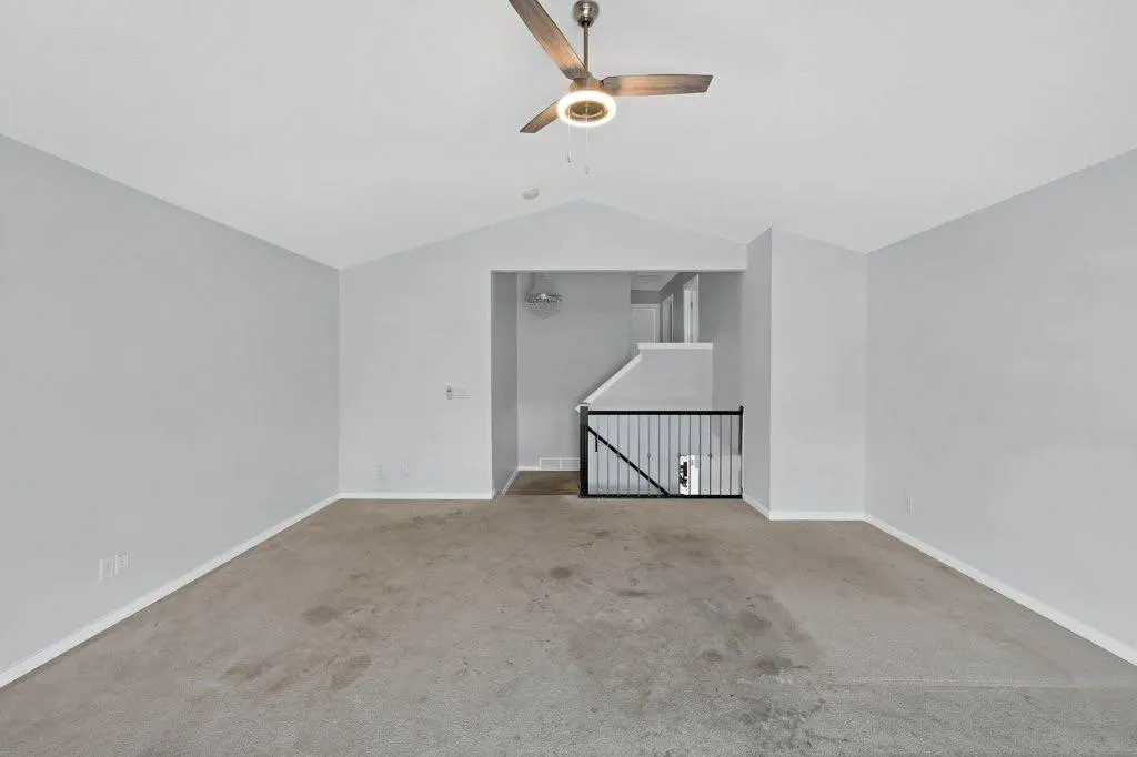 33 Skyview springs Road NE